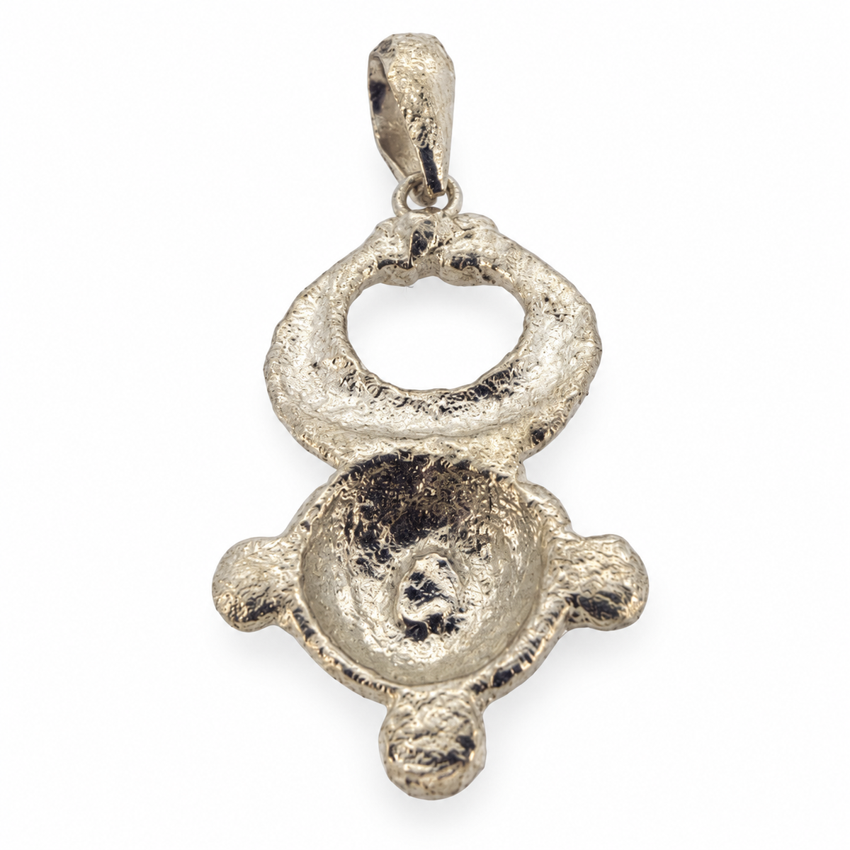 Reverse of the silver Hampshire pendant showing the hollow centre and pendant bail.
