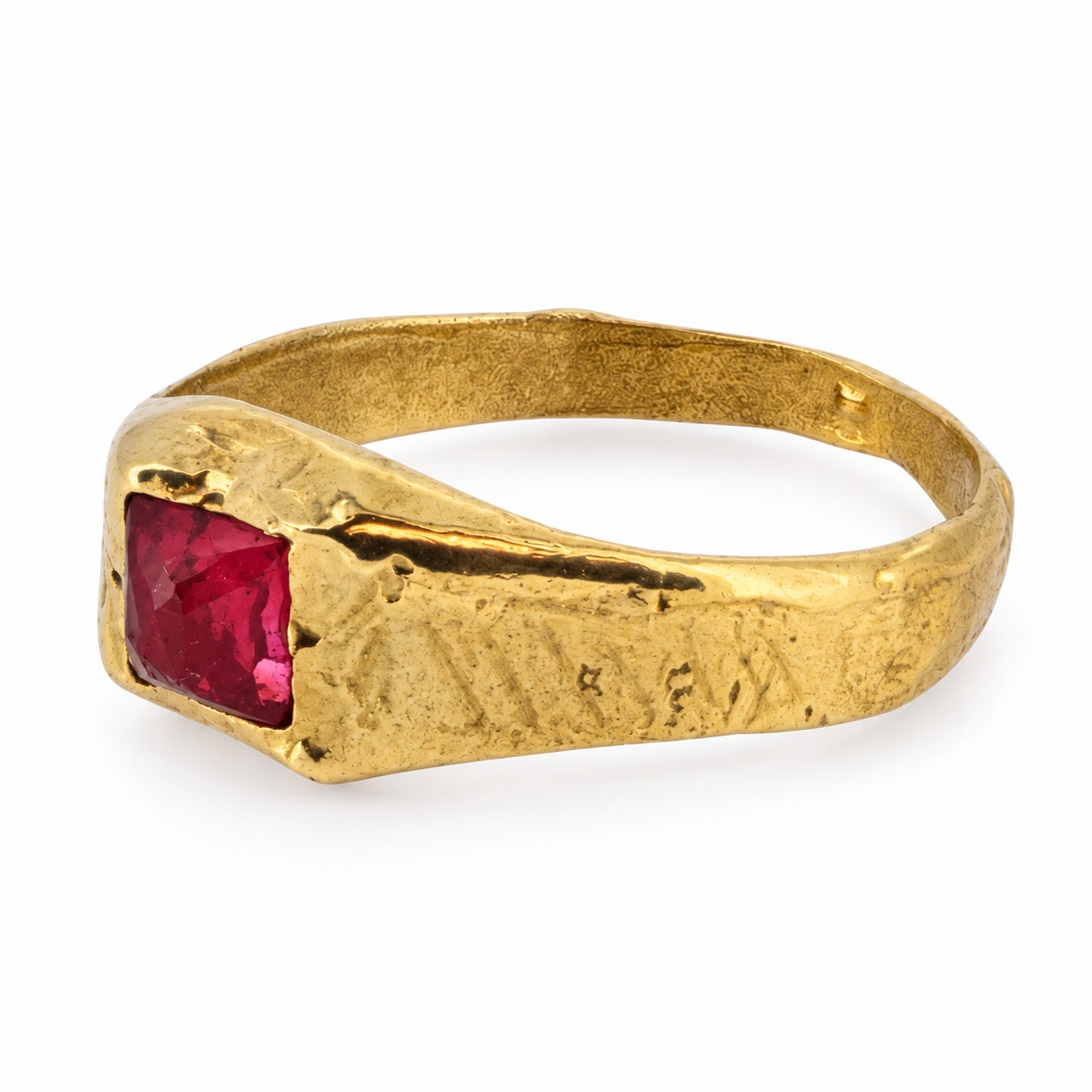 Gold medieval square gemstone ring from Humberside, ruby, side view