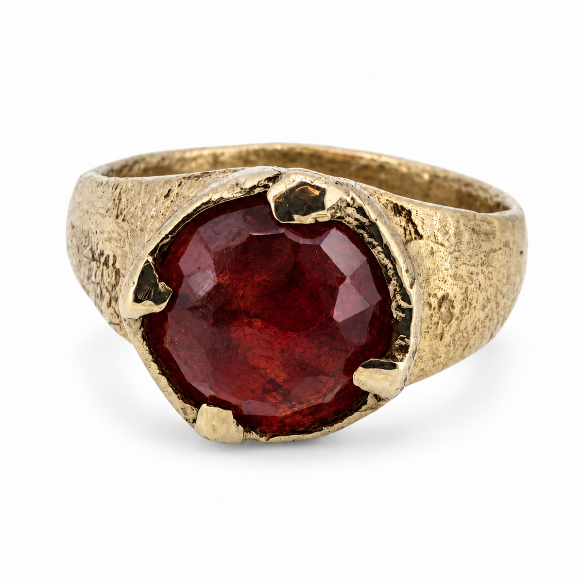 Gold North Yorkshire Viking garnet ring — gemstone colour illustration of the design individually hand cast in Leeds