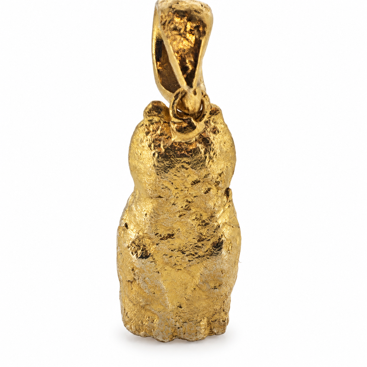 Gold Tudor owl pendant from Lancashire, reverse view.