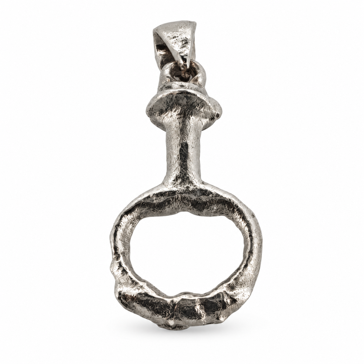 Platinum Tudor purse fob pendant from Lincolnshire, front view.