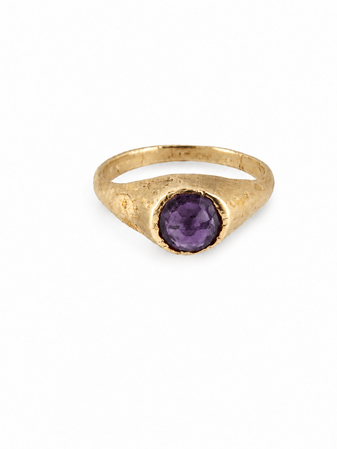 Gold medieval amethyst stirrup ring from East Yorkshire, with hand-cut gemstone